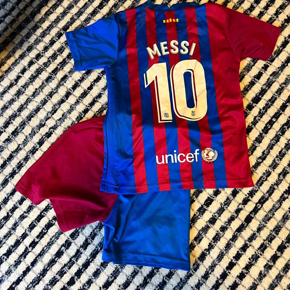 Kids Messi Spain jersey and shorts set.